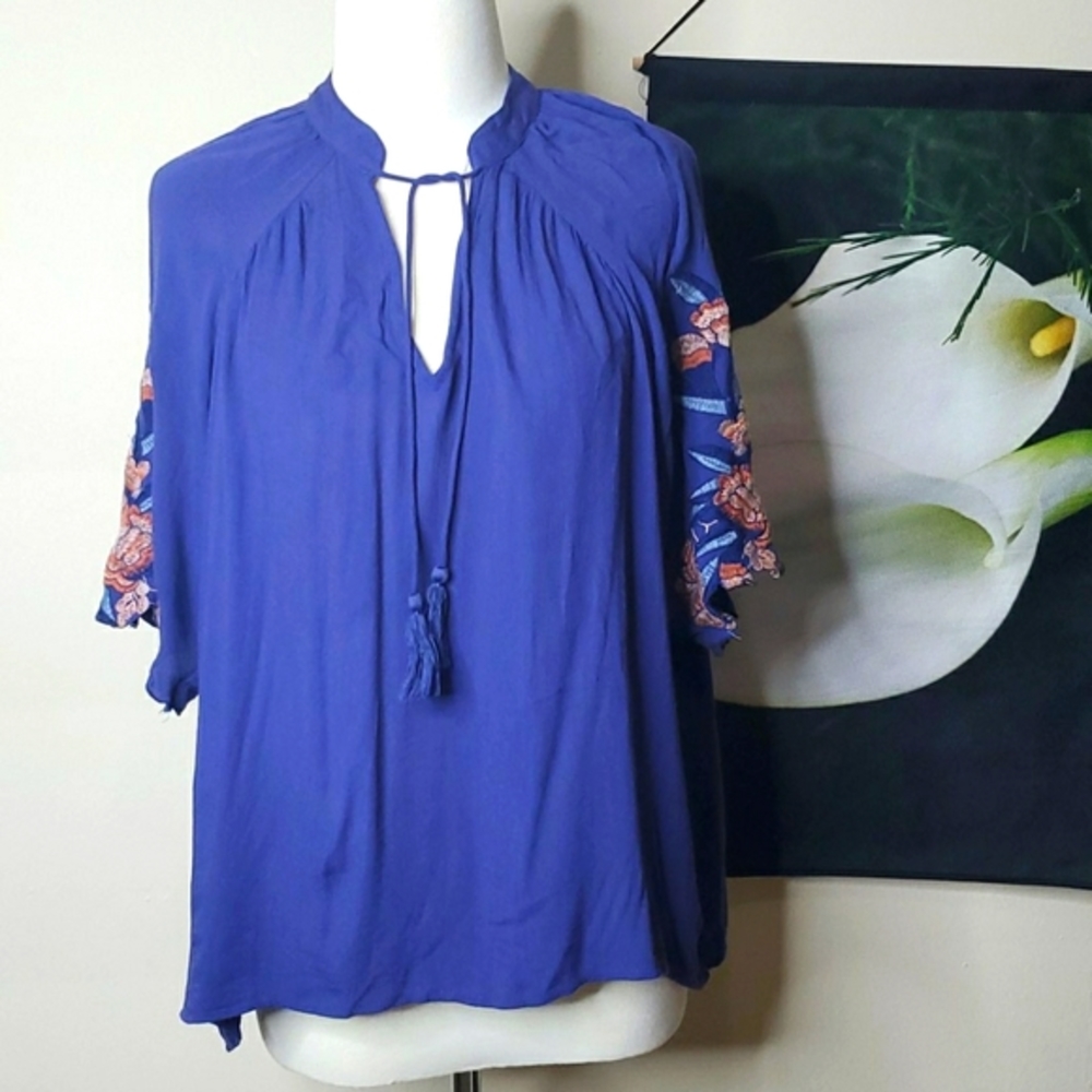 Jessica Simpson Boho Floral Sleeve Top